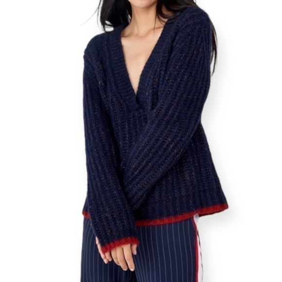 La Ligne Sweater, V neck alpaca wool sweater, Navy, Size M - Picture 13 of 15